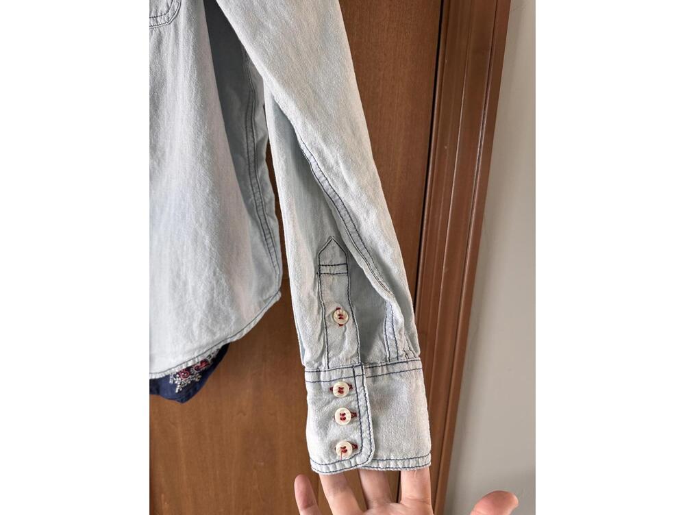 Free People Embroidered Bandana Bandit Chambray Button Down Shirt Women’s Small - Picture 4 of 15